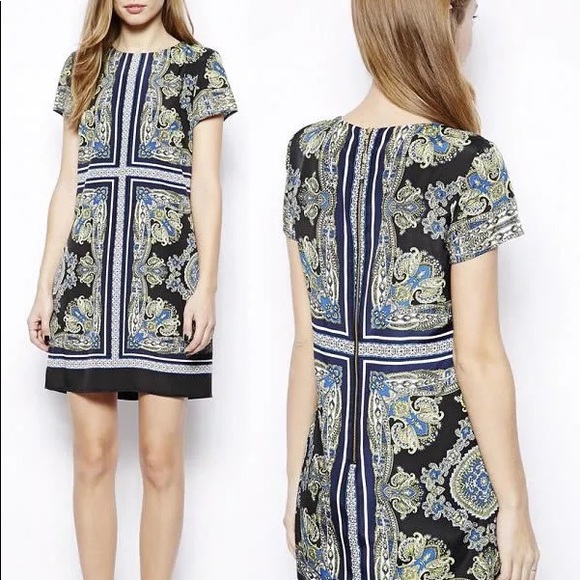 Oasis Dresses & Skirts - Oasis Scarf Print Shift Dress